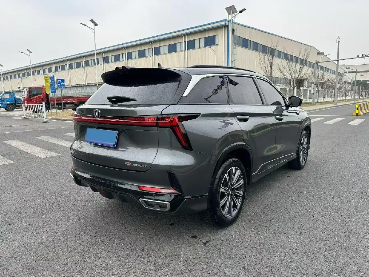2022 ChangAn CS75 Plus 1.5T 188HP L4 8AT,autocango,china used car exporter,china ev exporter,chinese used car exporter,chinese used ev exporter