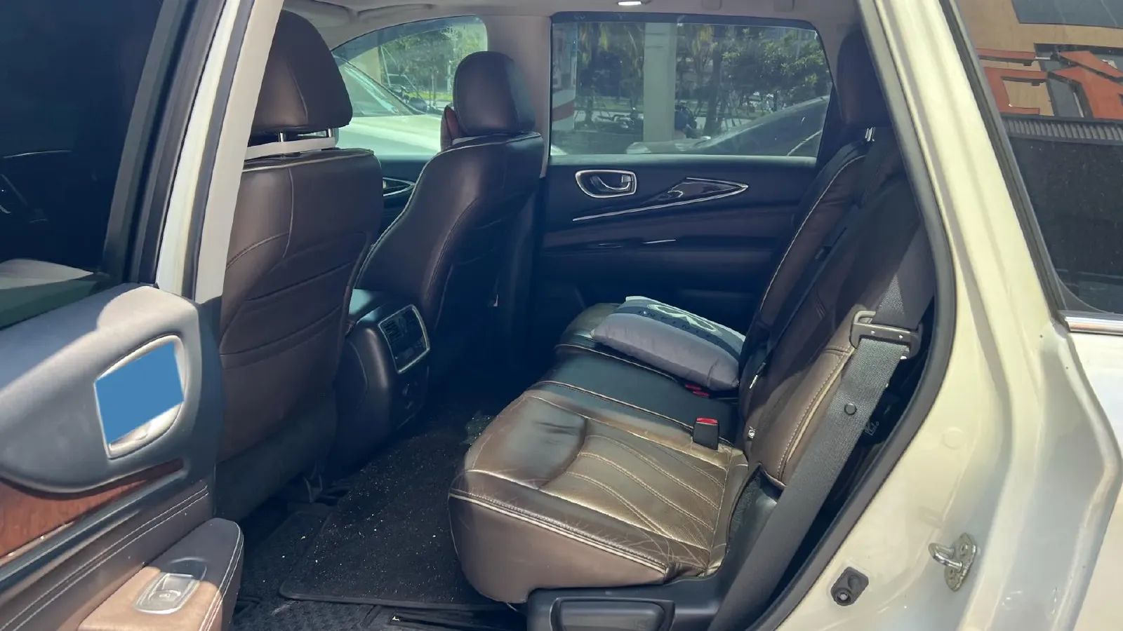 2016 Jaguar XF 2.0T 240HP L4 8AT,autocango,china used car exporter,china ev exporter,chinese used car exporter,chinese used ev exporter