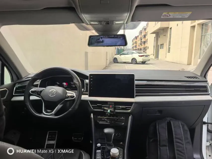 2023 Volkswagen Tiguan L 2.0T 186HP L4 7DCT,autocango,china used car exporter,china ev exporter,chinese used car exporter,chinese used ev exporter