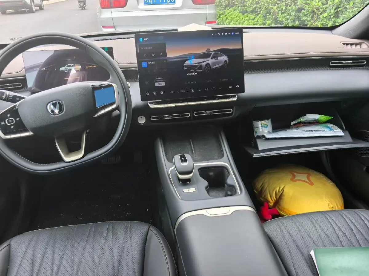 2026 ChangAn Eado 1.5T 192HP L4 7DCT,autocango,china used car exporter,china ev exporter,chinese used car exporter,chinese used ev exporter