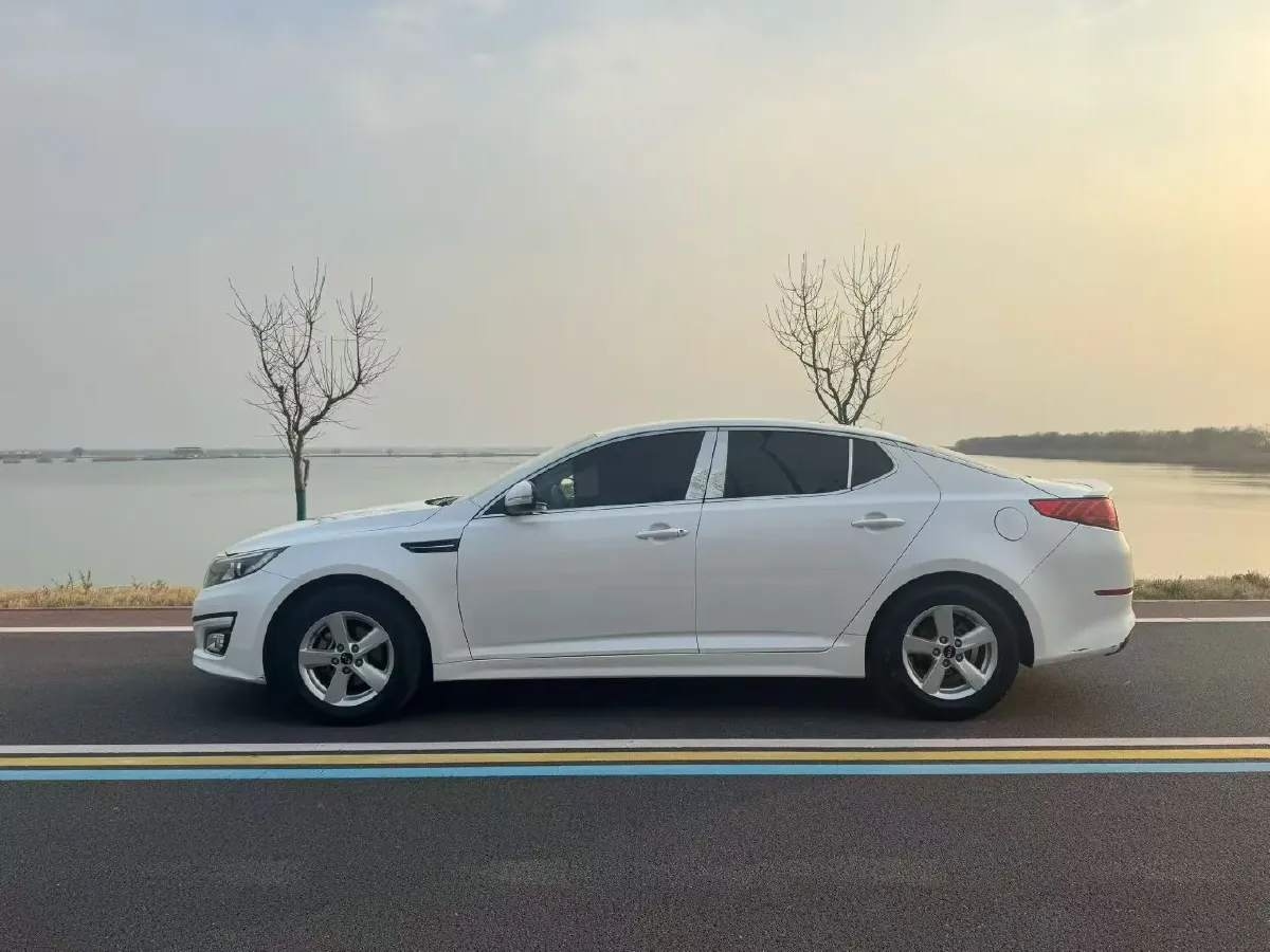 2015 Kia K5 2.0L 162HP L4 6AT,autocango,china used car exporter,china ev exporter,chinese used car exporter,chinese used ev exporter