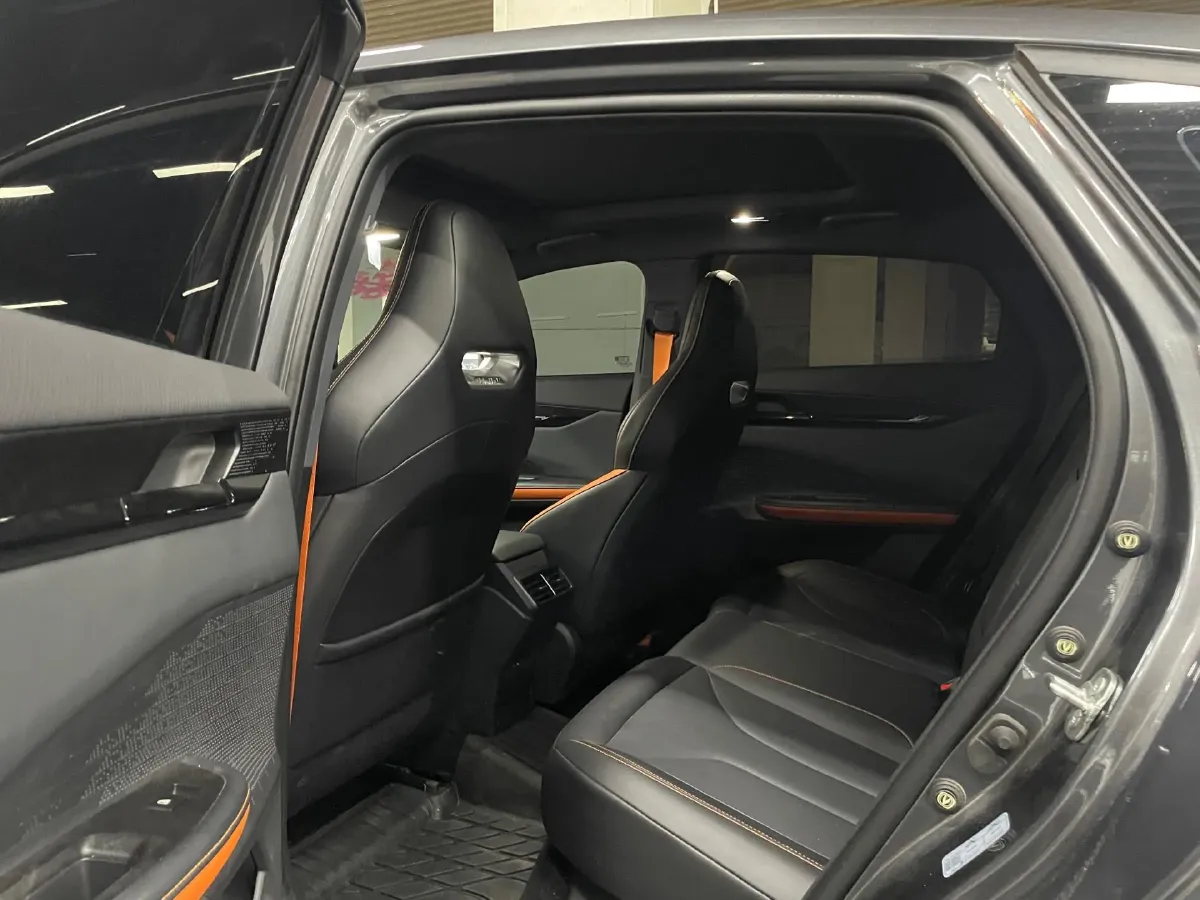 2024 ChangAn UNI-V 1.5T 188HP L4 7DCT,autocango,china used car exporter,china ev exporter,chinese used car exporter,chinese used ev exporter