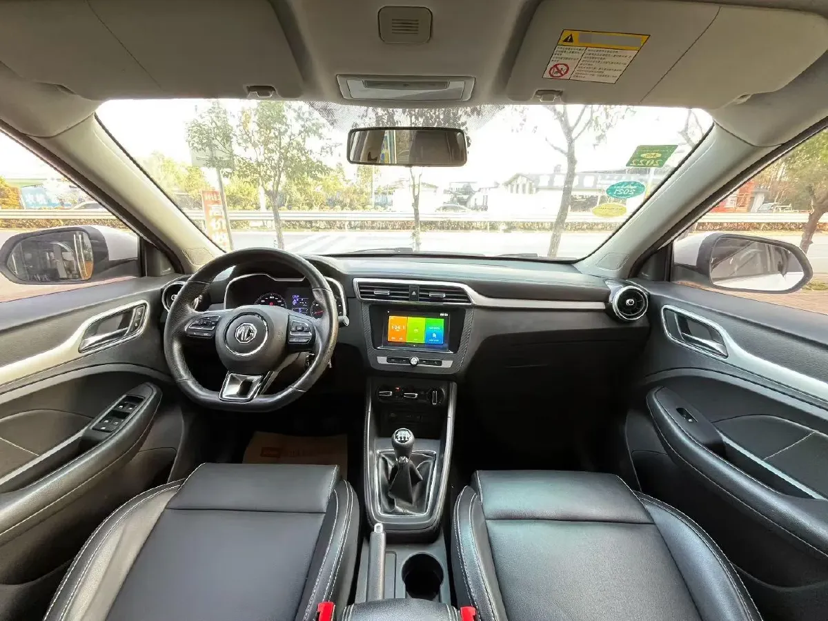 2018 BaoJun 530 1.8L 137HP L4 5AMT,autocango,china used car exporter,china ev exporter,chinese used car exporter,chinese used ev exporter