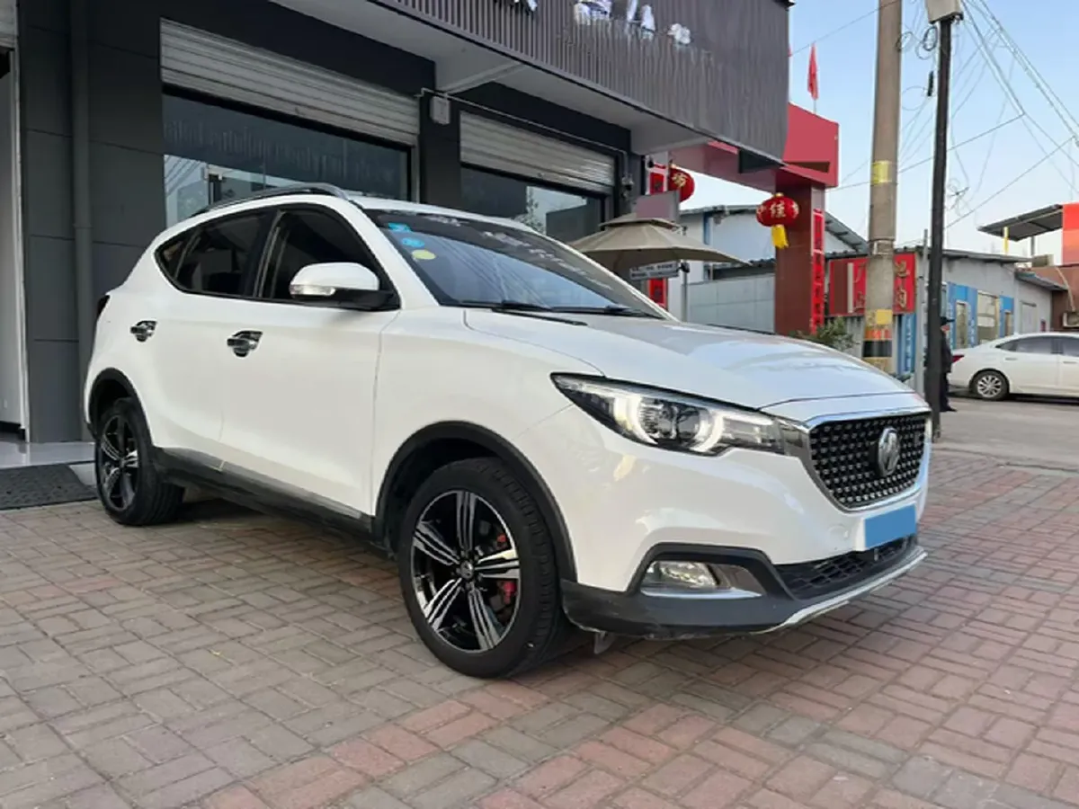 2018 BaoJun 530 1.8L 137HP L4 5AMT,autocango,china used car exporter,china ev exporter,chinese used car exporter,chinese used ev exporter