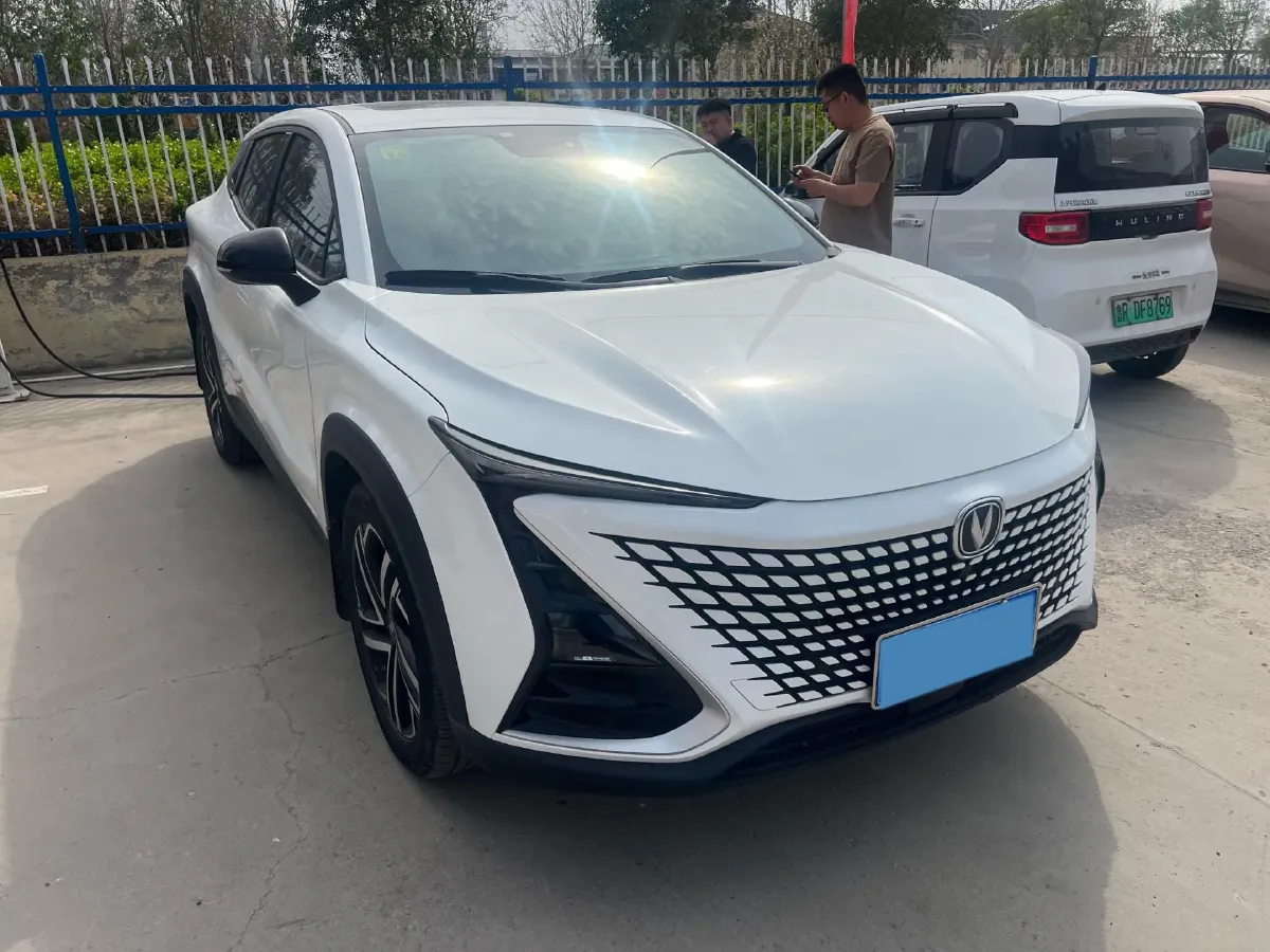 2020 ChangAn UNI-T 1.5T 180HP L4 7DCT,autocango,china used car exporter,china ev exporter,chinese used car exporter,chinese used ev exporter