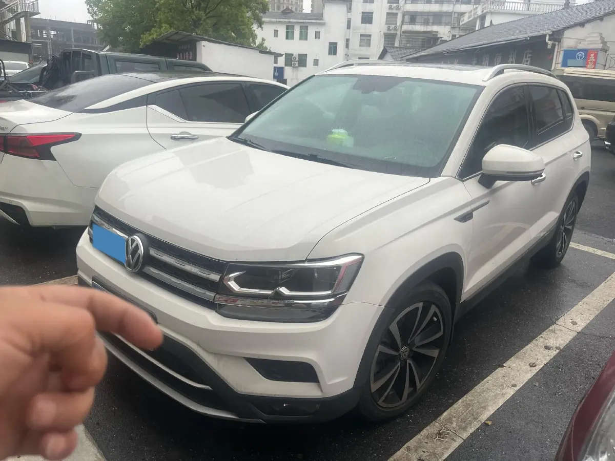 2020 Volkswagen Tharu 2.0T 186HP L4 7DCT,autocango,china used car exporter,china ev exporter,chinese used car exporter,chinese used ev exporter