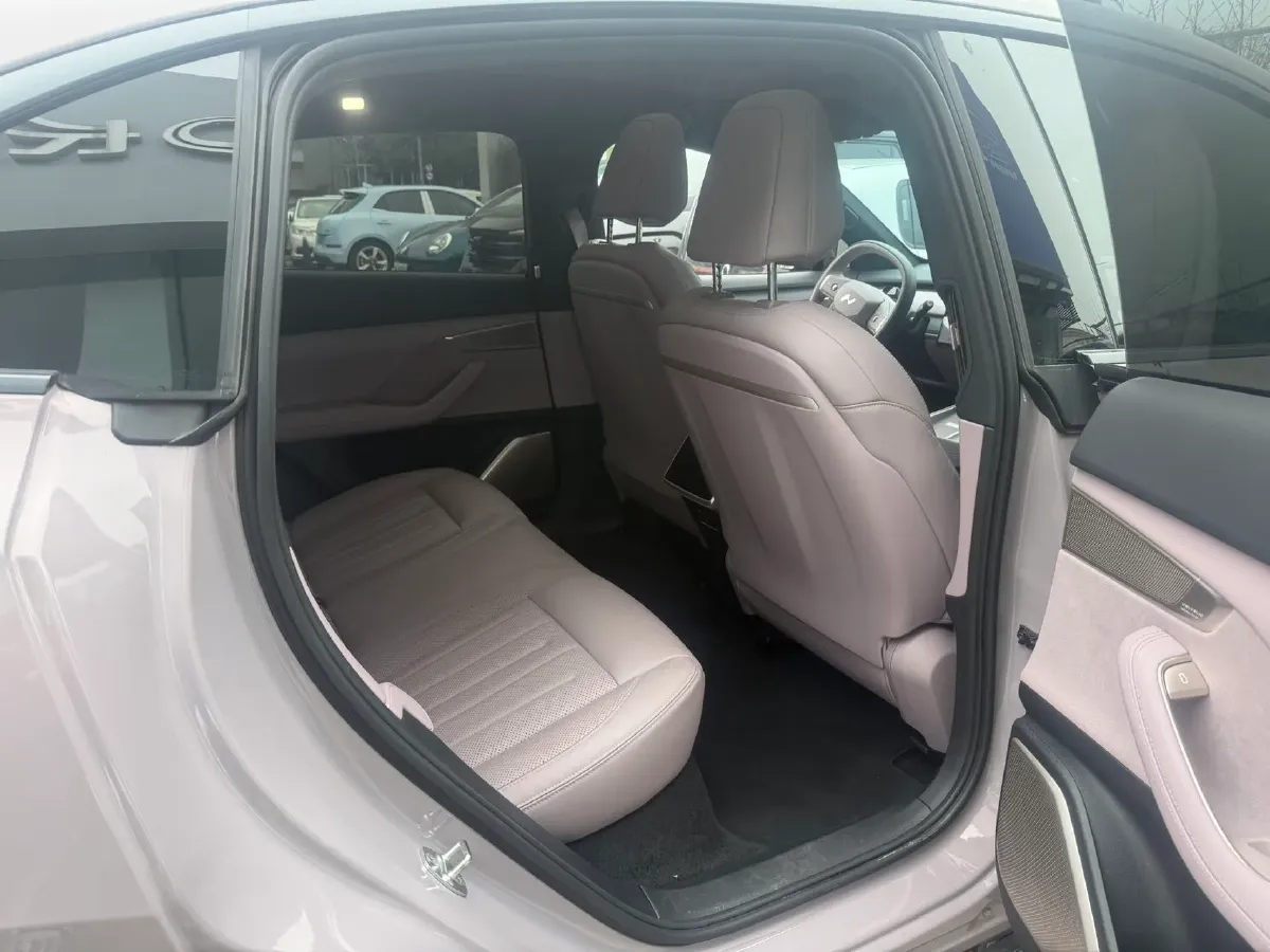 2024 ONVO L60 BEV 60KWH,autocango,china used car exporter,china ev exporter,chinese used car exporter,chinese used ev exporter