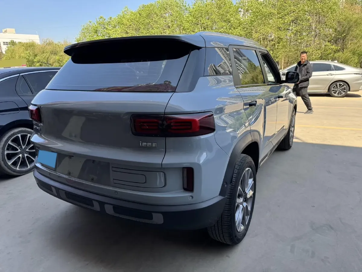 2020 Geely ICON 1.5T 177HP L3 7DCT,autocango,china used car exporter,china ev exporter,chinese used car exporter,chinese used ev exporter