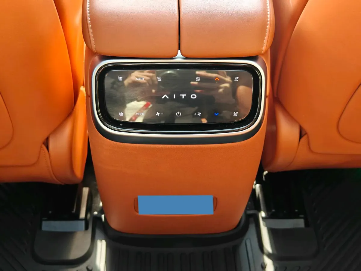 2024 AITO AITO M7 1.5T 152HP L4 REEV 38.5KWH,autocango,china used car exporter,china ev exporter,chinese used car exporter,chinese used ev exporter