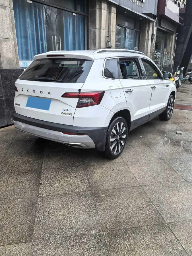 2021 Skoda Karoq 1.4T 150HP L4 7DCT,autocango,china used car exporter,china ev exporter,chinese used car exporter,chinese used ev exporter