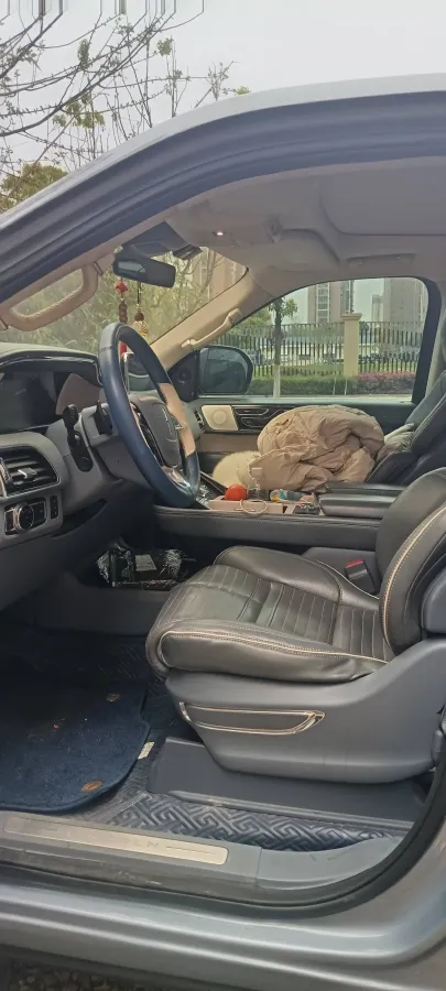 2020 Lincoln Navigator 3.5T 388HP V6 10AT,autocango,china used car exporter,china ev exporter,chinese used car exporter,chinese used ev exporter