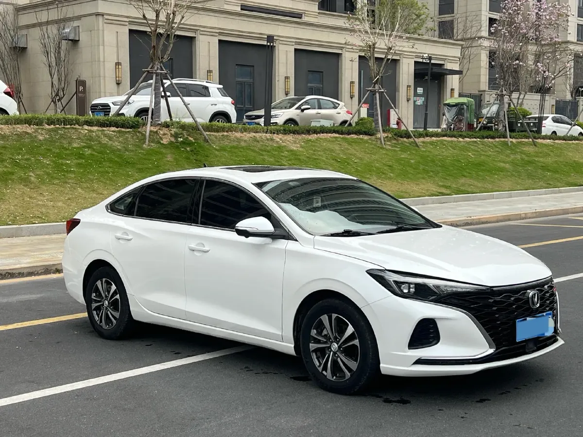 2021 ChangAn Eado 1.4T 160HP L4 7DCT,autocango,china used car exporter,china ev exporter,chinese used car exporter,chinese used ev exporter