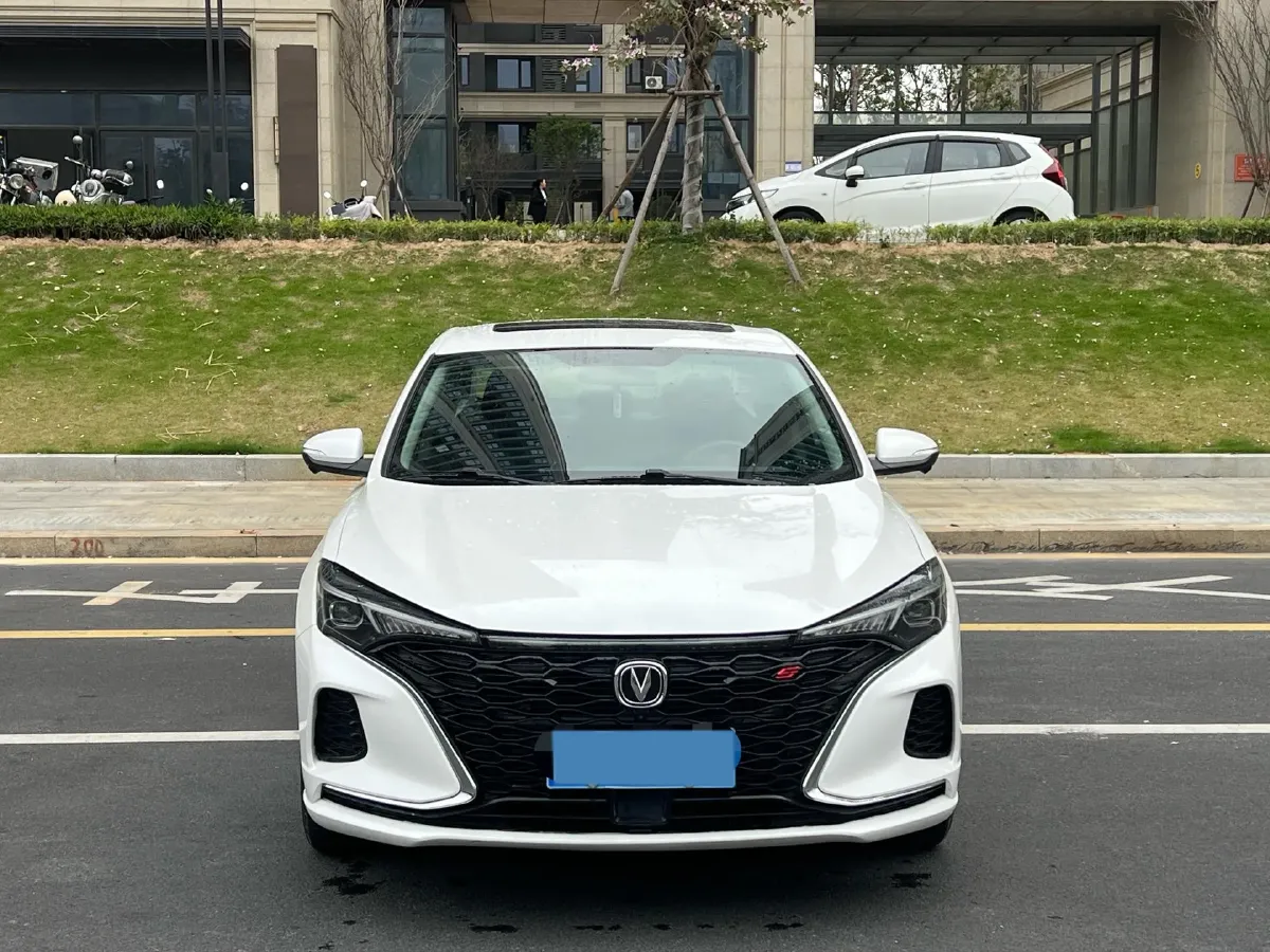 2021 ChangAn Eado 1.4T 160HP L4 7DCT,autocango,china used car exporter,china ev exporter,chinese used car exporter,chinese used ev exporter