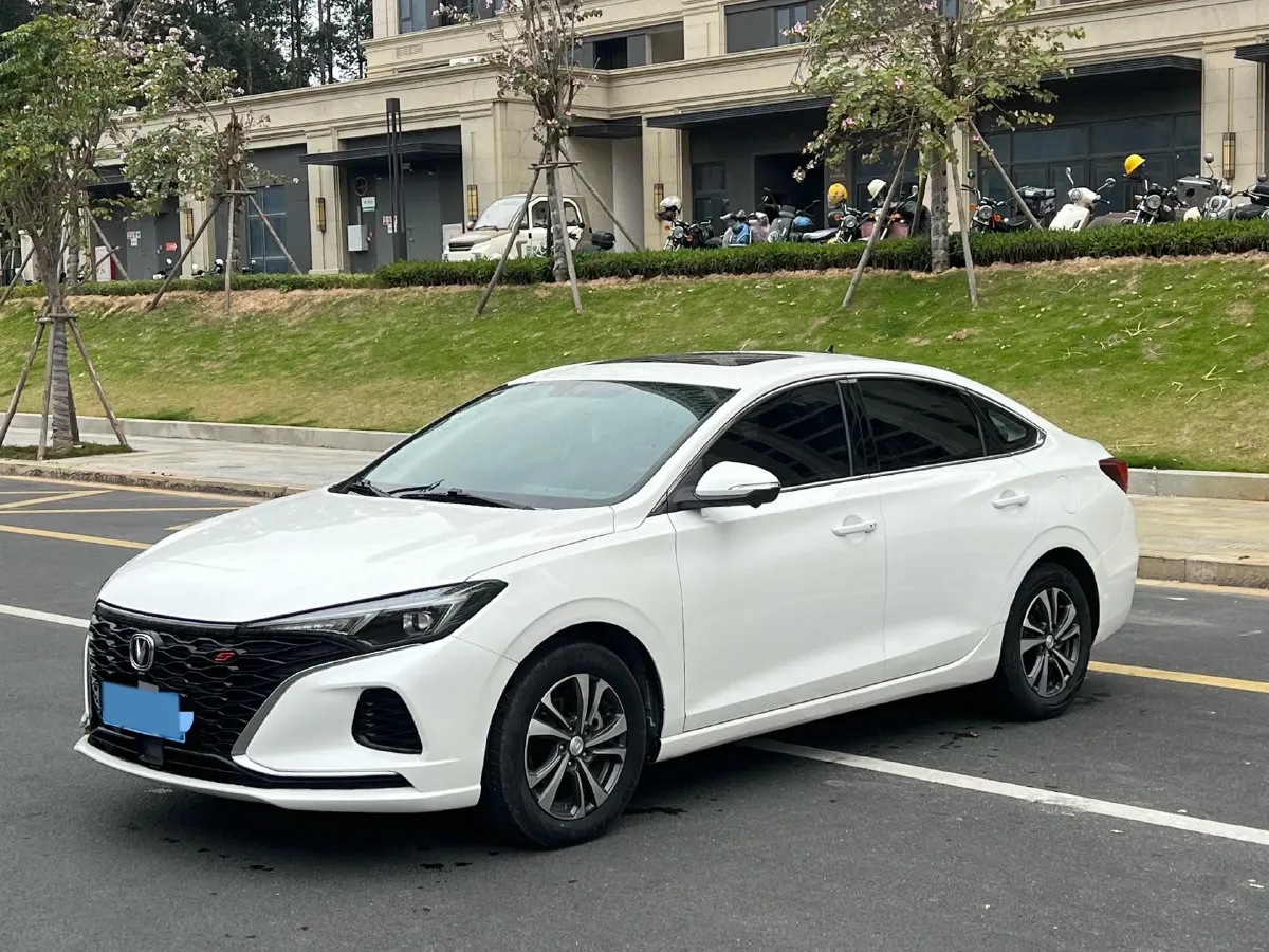 2021 ChangAn Eado 1.4T 160HP L4 7DCT,autocango,china used car exporter,china ev exporter,chinese used car exporter,chinese used ev exporter