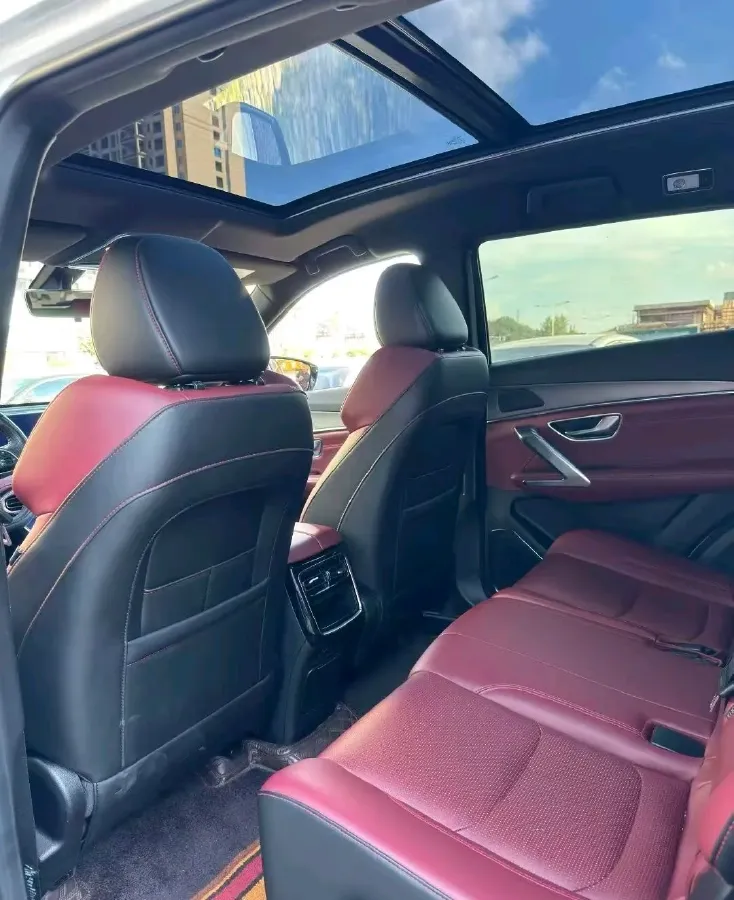 2021 Chery Tiggo 8 Plus 1.6T 197HP L4 7DCT,autocango,china used car exporter,china ev exporter,chinese used car exporter,chinese used ev exporter