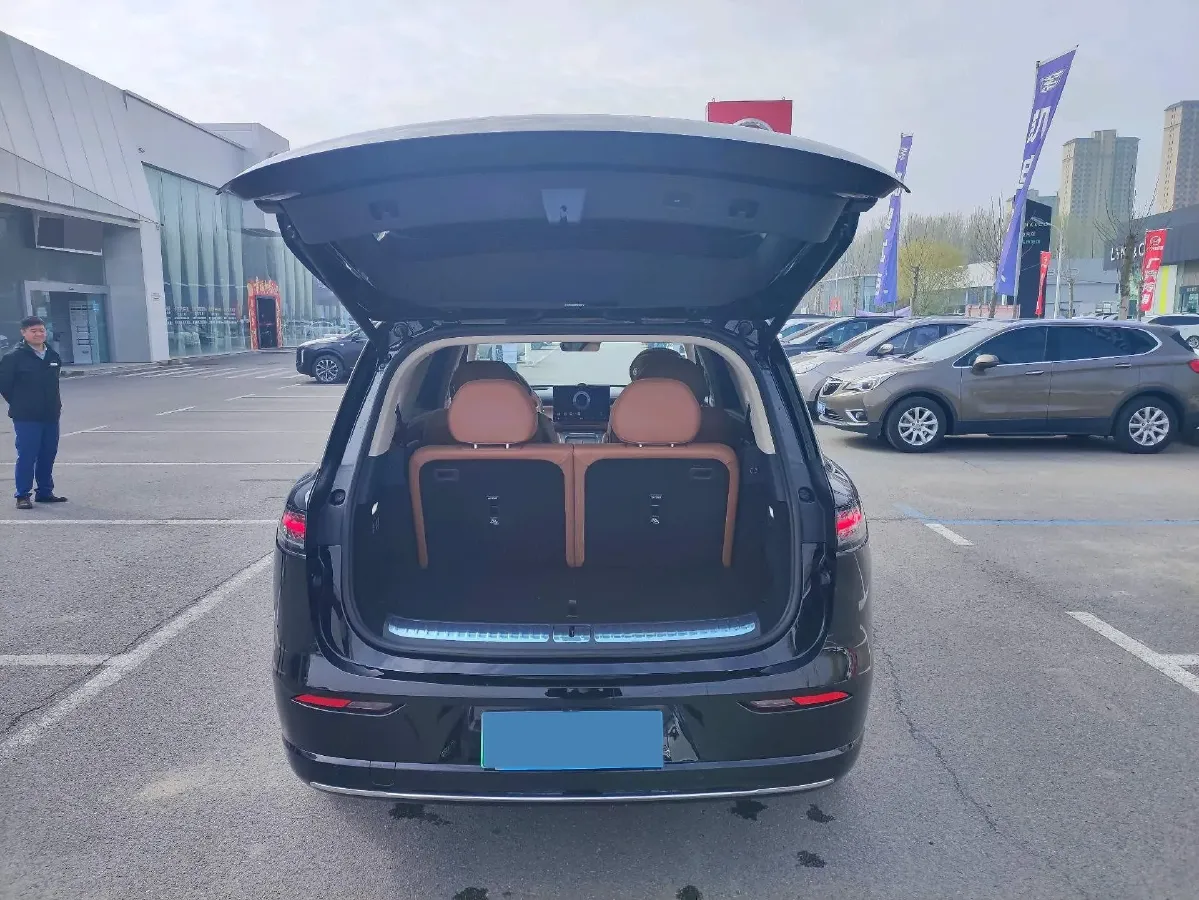 2026 Voyah 9L 1.5T 150HP L4 PHEV,autocango,china used car exporter,china ev exporter,chinese used car exporter,chinese used ev exporter