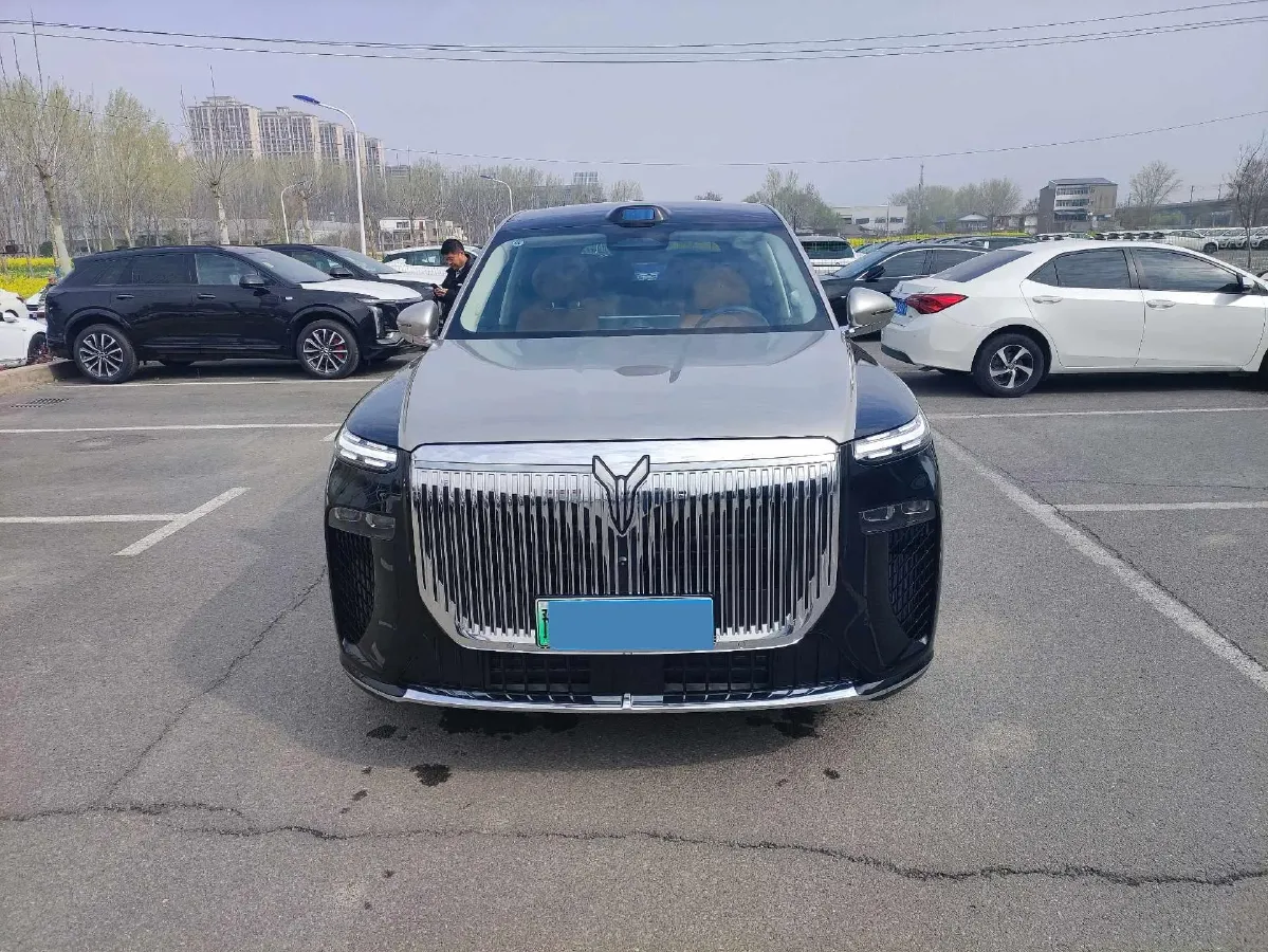 2026 Voyah 9L 1.5T 150HP L4 PHEV,autocango,china used car exporter,china ev exporter,chinese used car exporter,chinese used ev exporter