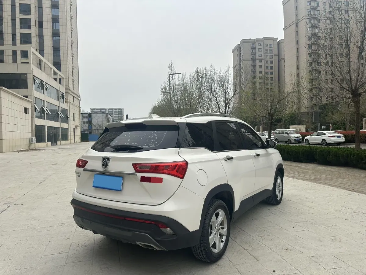 2018 BaoJun 530 1.5T 150HP L4 6MT,autocango,china used car exporter,china ev exporter,chinese used car exporter,chinese used ev exporter