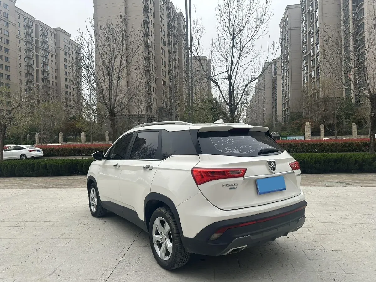 2018 BaoJun 530 1.5T 150HP L4 6MT,autocango,china used car exporter,china ev exporter,chinese used car exporter,chinese used ev exporter