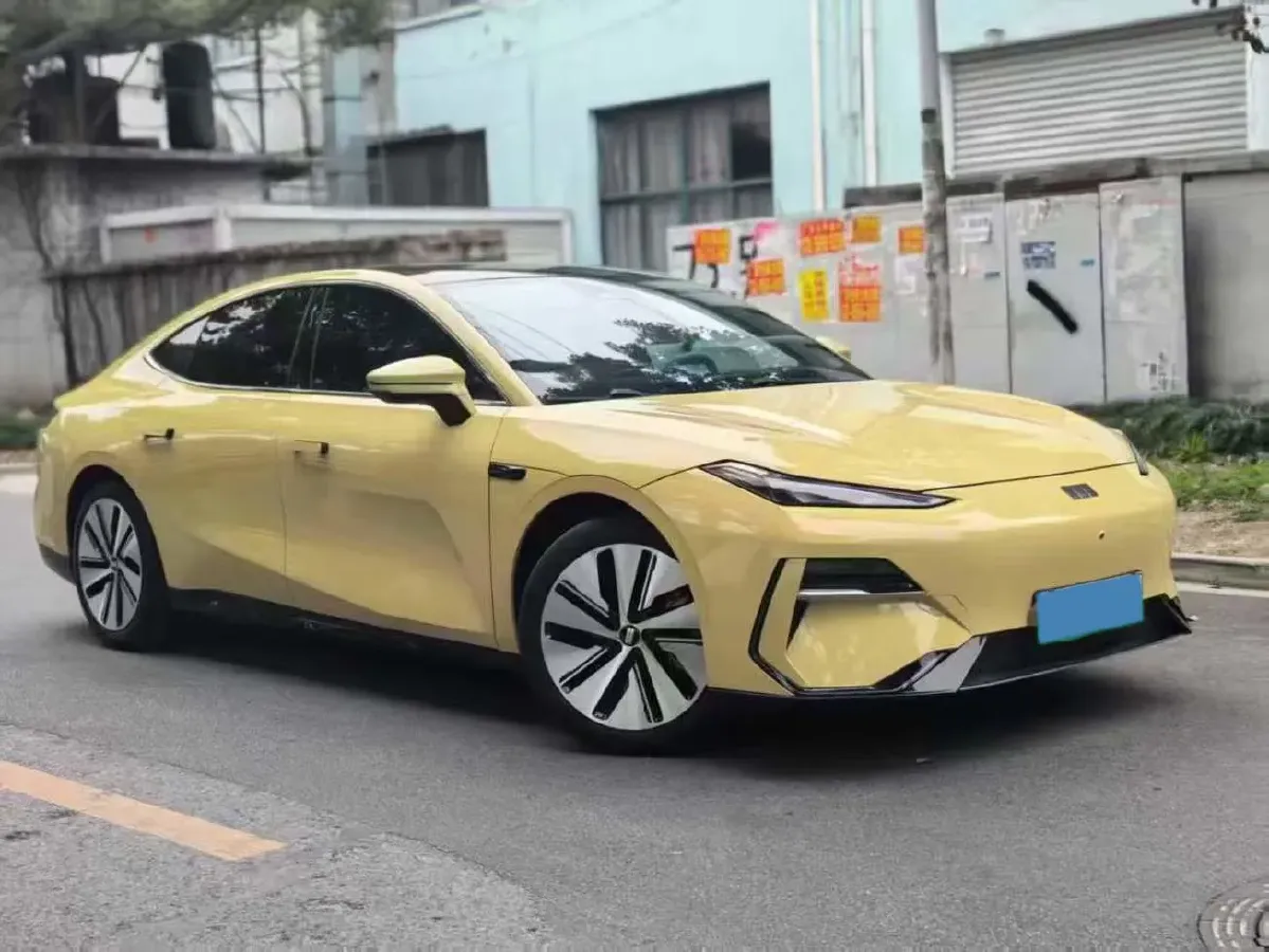 2024 Geely Galaxy E8 BEV 76KWH,autocango,china used car exporter,china ev exporter,chinese used car exporter,chinese used ev exporter