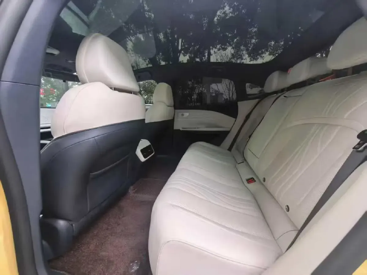 2024 Geely Galaxy E8 BEV 76KWH,autocango,china used car exporter,china ev exporter,chinese used car exporter,chinese used ev exporter