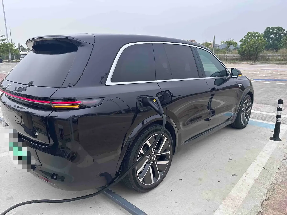 2023 Li L8 Range Extended 154HP REEV 40.9KWH,autocango,china used car exporter,china ev exporter,chinese used car exporter,chinese used ev exporter