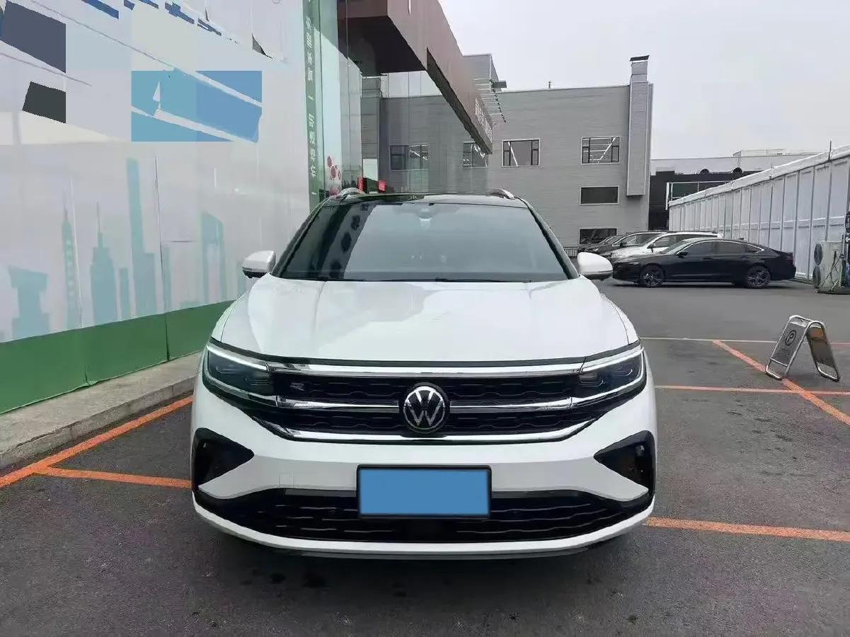 2022 Volkswagen Talagon 2.0T 220HP L4 7DCT,autocango,china used car exporter,china ev exporter,chinese used car exporter,chinese used ev exporter