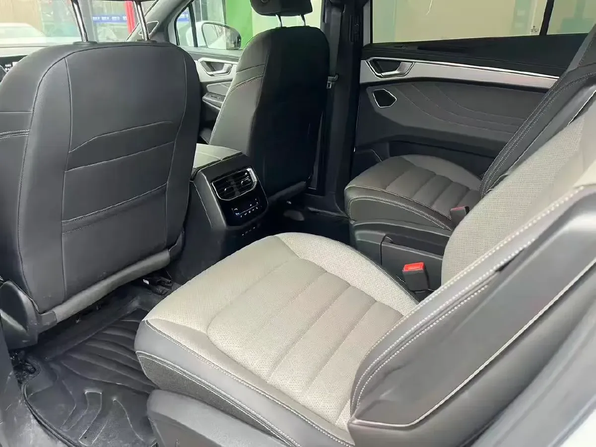 2022 Volkswagen Talagon 2.0T 220HP L4 7DCT,autocango,china used car exporter,china ev exporter,chinese used car exporter,chinese used ev exporter