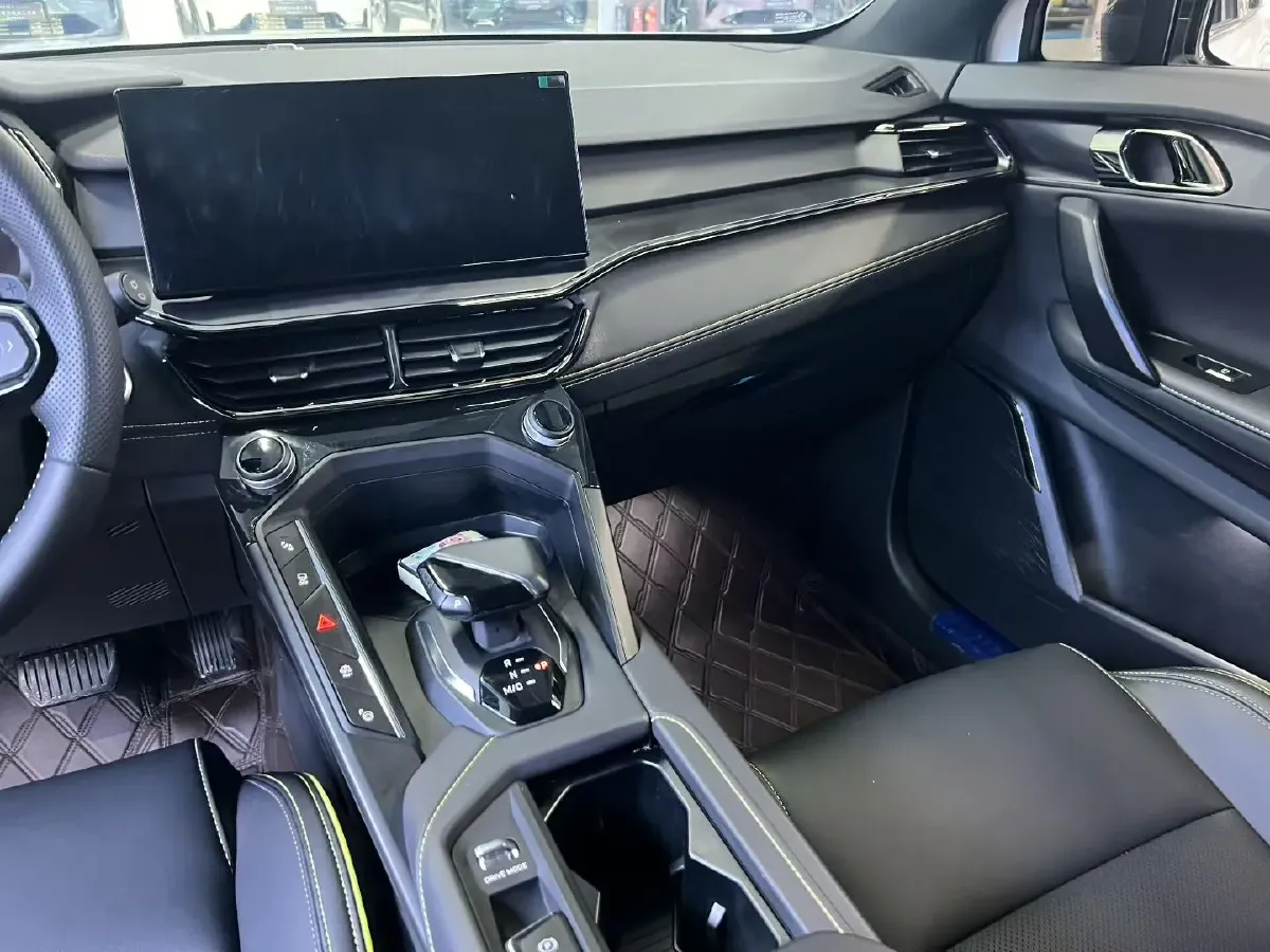 2023 LYNK&CO 06 1.5T 181HP L4 7DCT,autocango,china used car exporter,china ev exporter,chinese used car exporter,chinese used ev exporter