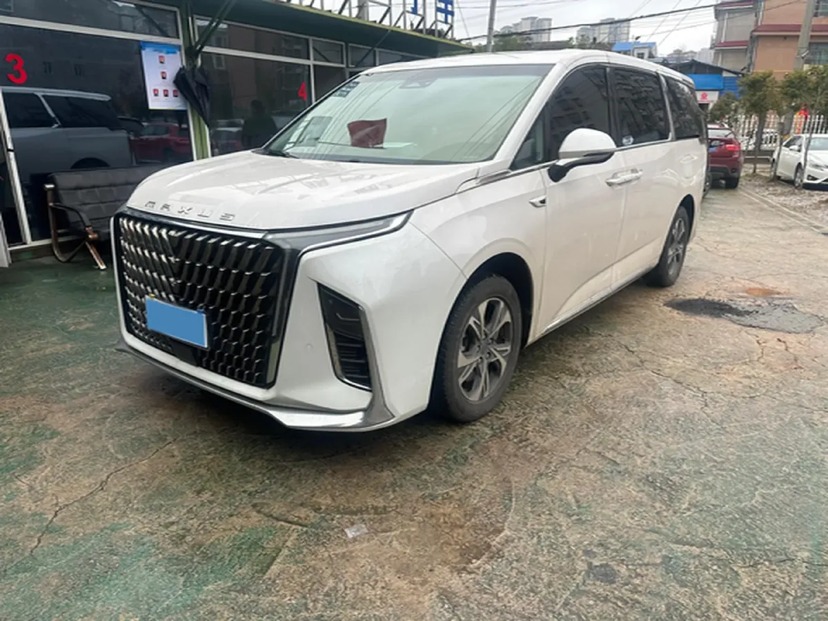 2022 MAXUS G90 2.0T 234HP L4 8AT,autocango,china used car exporter,china ev exporter,chinese used car exporter,chinese used ev exporter