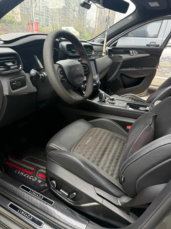 2022 LYNK&CO 03 2.0T 190HP L4 7DCT,autocango,china used car exporter,china ev exporter,chinese used car exporter,chinese used ev exporter