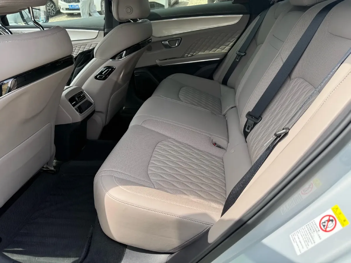 2024 BYD Han BEV 72KWH,autocango,china used car exporter,china ev exporter,chinese used car exporter,chinese used ev exporter