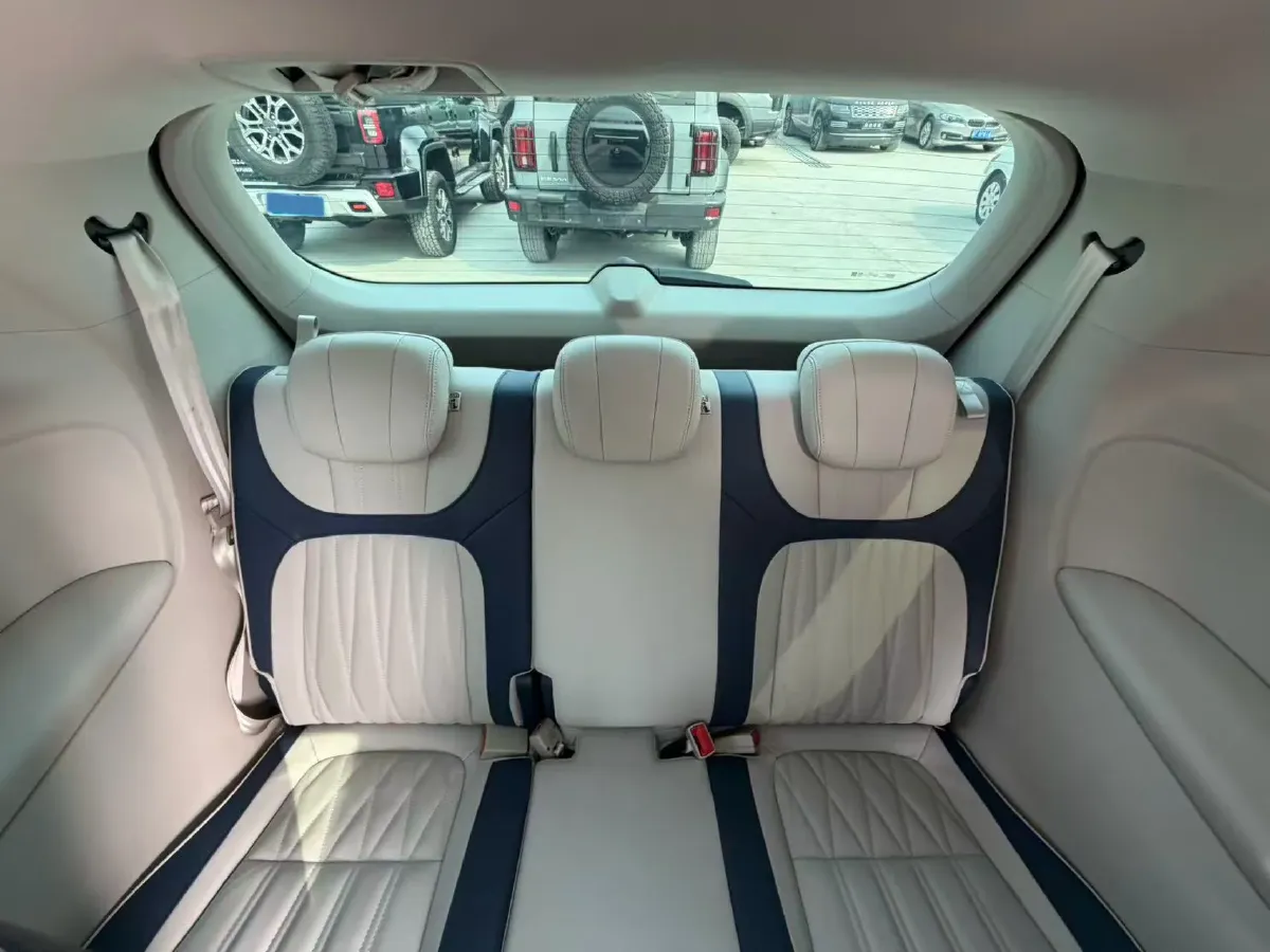 2022 Roewe iMAX8 2.0T 234HP L4 8AT,autocango,china used car exporter,china ev exporter,chinese used car exporter,chinese used ev exporter