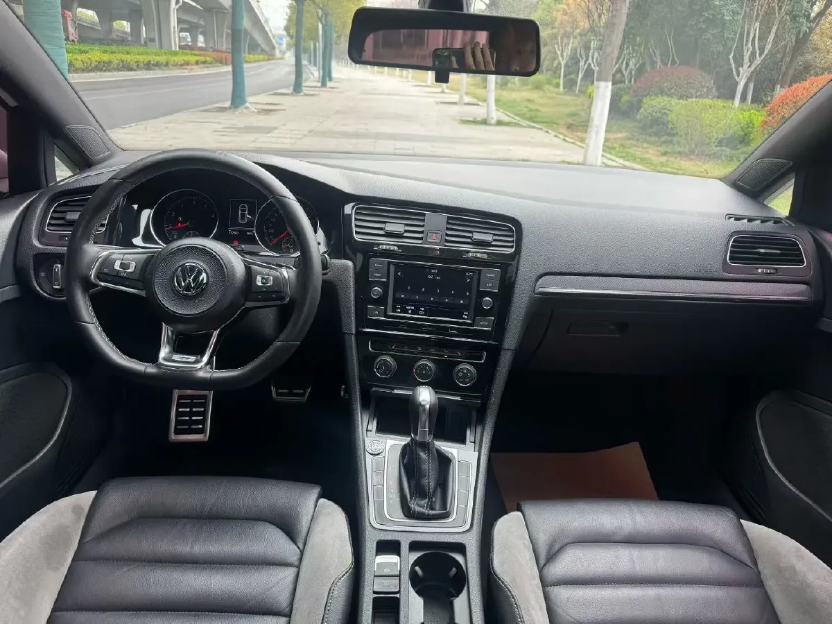 2018 Volkswagen Golf 1.4T 150HP L4 7DCT,autocango,china used car exporter,china ev exporter,chinese used car exporter,chinese used ev exporter