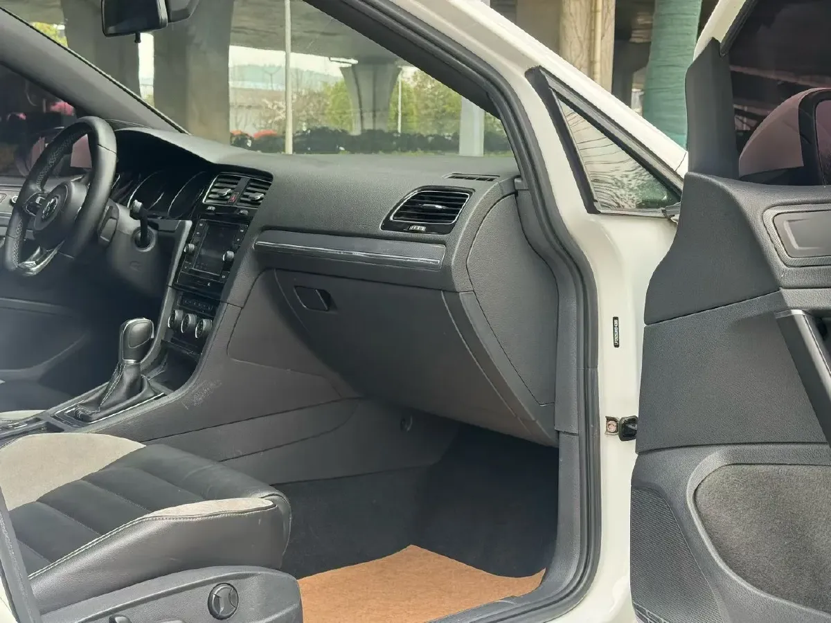 2018 Volkswagen Golf 1.4T 150HP L4 7DCT,autocango,china used car exporter,china ev exporter,chinese used car exporter,chinese used ev exporter