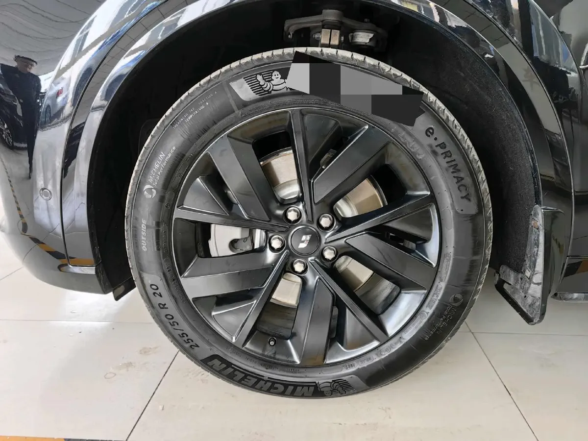 2023 Li L8 Range Extended 154HP REEV 40.9KWH,autocango,china used car exporter,china ev exporter,chinese used car exporter,chinese used ev exporter