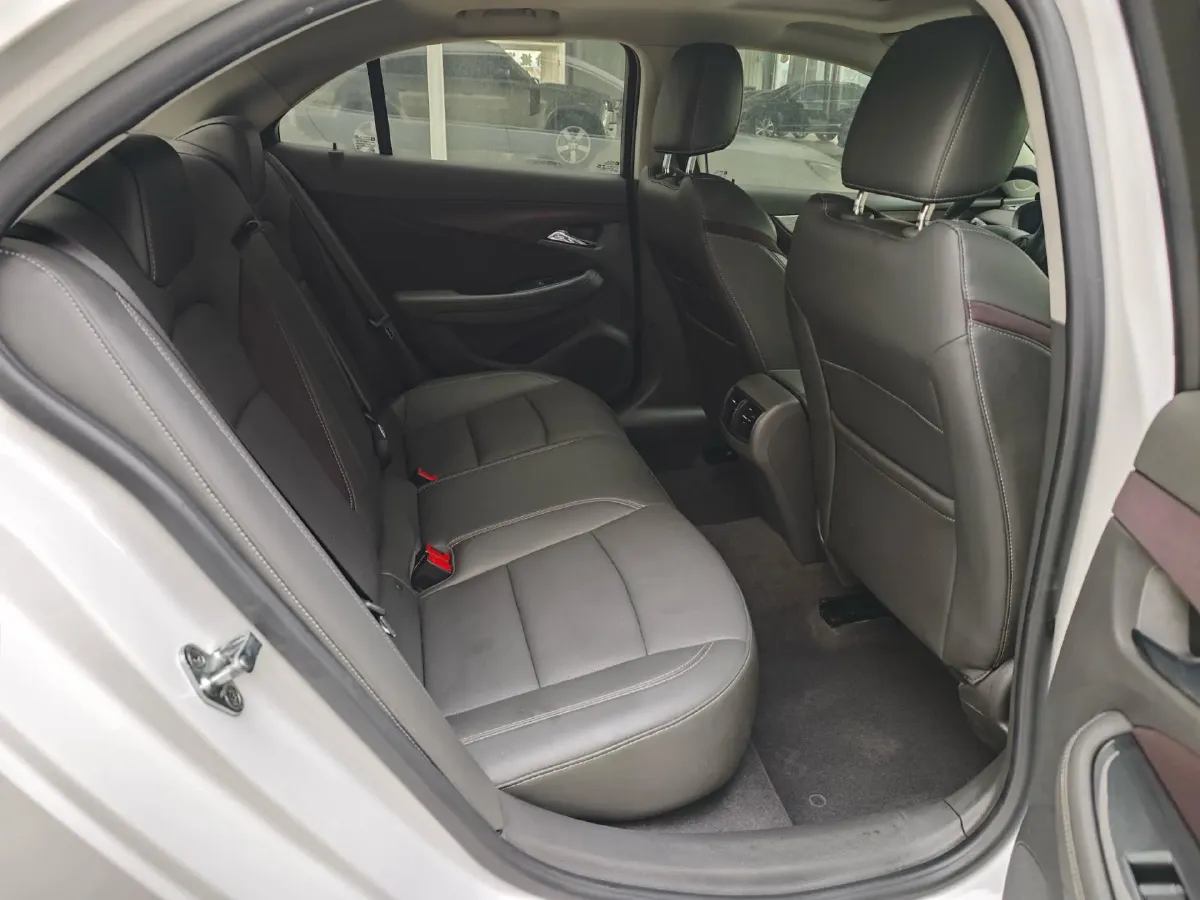 2018 Chevrolet Malibu 1.5T 170HP L4 6AT,autocango,china used car exporter,china ev exporter,chinese used car exporter,chinese used ev exporter