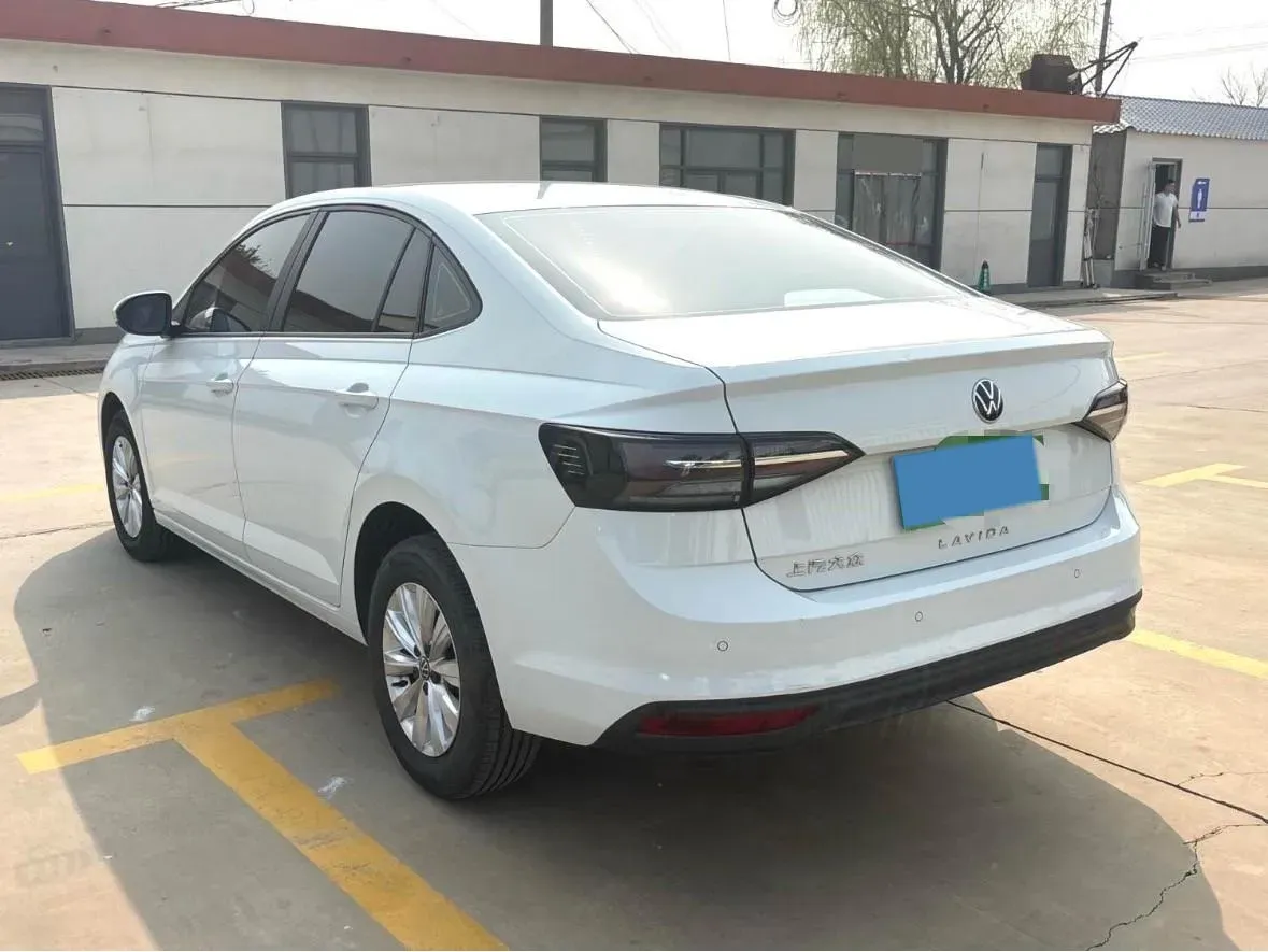 2025 Ruichi Auto EC75 BEV 41.85KWH,autocango,china used car exporter,china ev exporter,chinese used car exporter,chinese used ev exporter