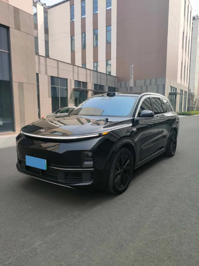 2023 Li L7 Range Extended 154HP REEV 40.9KWH,autocango,china used car exporter,china ev exporter,chinese used car exporter,chinese used ev exporter