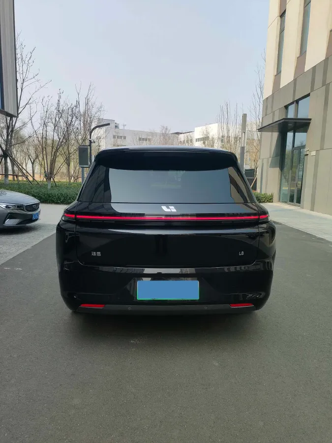 2023 Li L7 Range Extended 154HP REEV 40.9KWH,autocango,china used car exporter,china ev exporter,chinese used car exporter,chinese used ev exporter