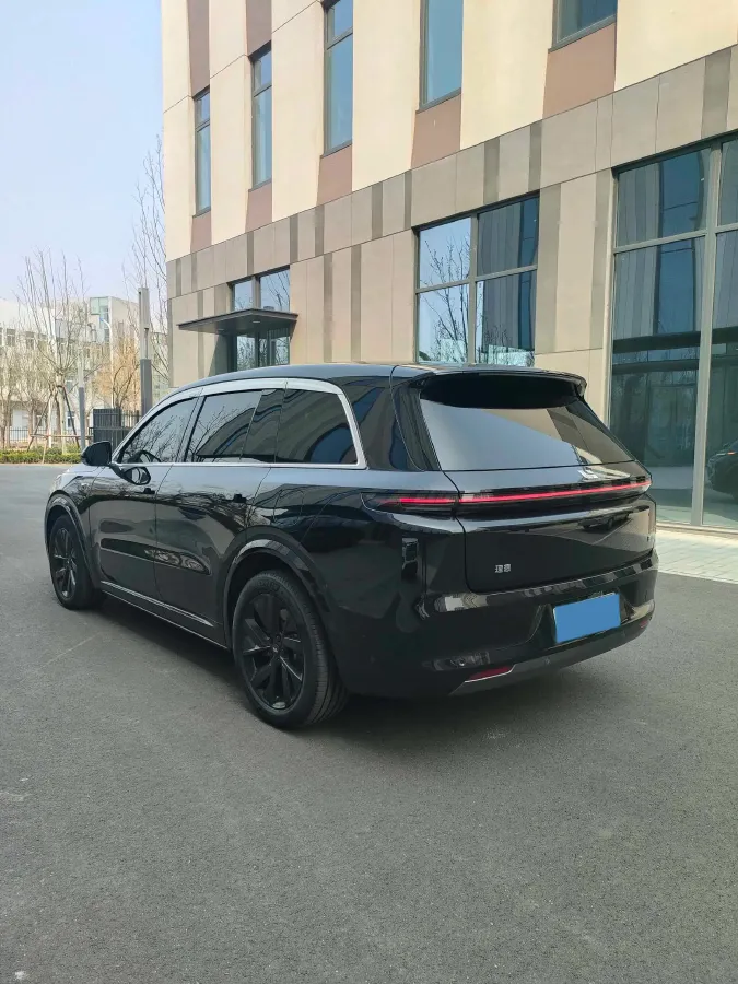 2023 Li L7 Range Extended 154HP REEV 40.9KWH,autocango,china used car exporter,china ev exporter,chinese used car exporter,chinese used ev exporter