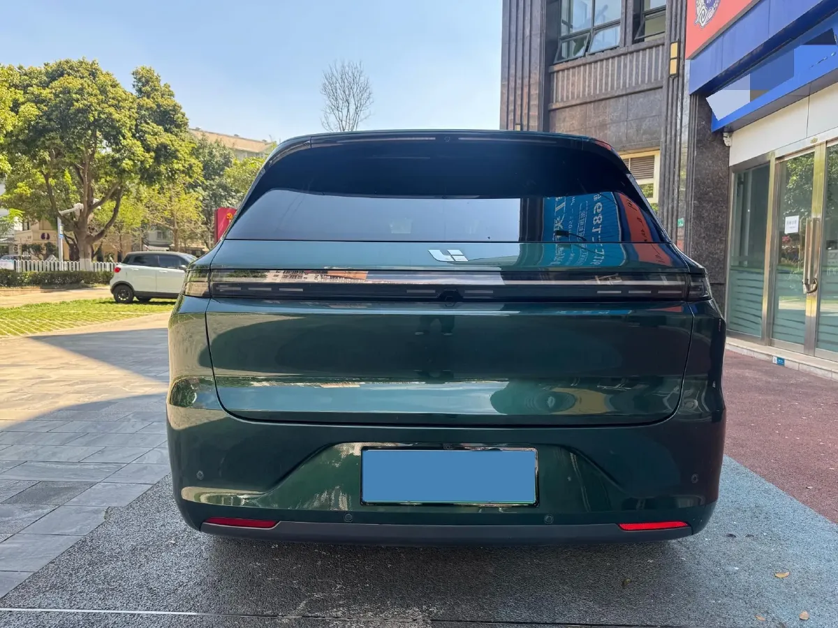 2024 Li L6 Range Extended 154HP L4 REEV 36.8KWH,autocango,china used car exporter,china ev exporter,chinese used car exporter,chinese used ev exporter