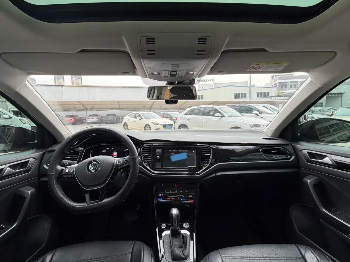 2020 Volkswagen T-Roc 1.4T 150HP L4 7DCT,autocango,china used car exporter,china ev exporter,chinese used car exporter,chinese used ev exporter