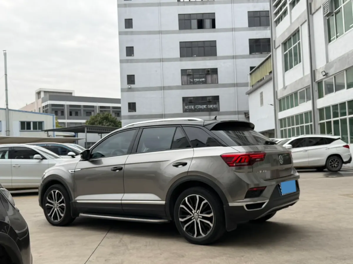 2020 Volkswagen T-Roc 1.4T 150HP L4 7DCT,autocango,china used car exporter,china ev exporter,chinese used car exporter,chinese used ev exporter