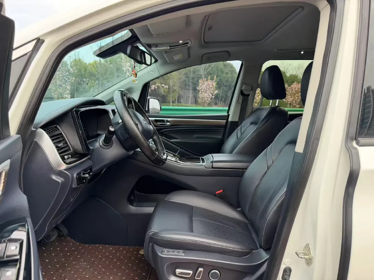 2021 GAC Trumpchi M8 2.0T 252HP L4 8AT,autocango,china used car exporter,china ev exporter,chinese used car exporter,chinese used ev exporter