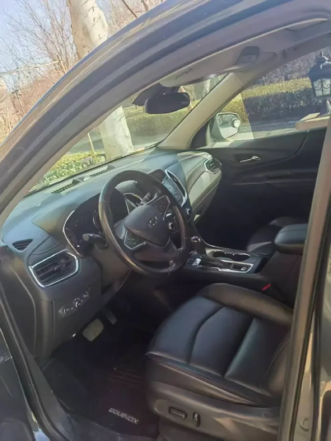 2019 Chevrolet Equinox 2.0T 260HP L4 9AT,autocango,china used car exporter,china ev exporter,chinese used car exporter,chinese used ev exporter