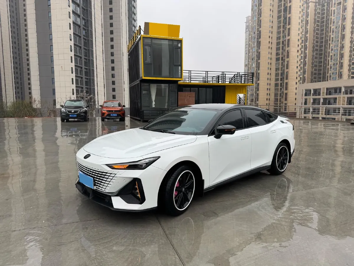 2022 ChangAn UNI-V 1.5T 188HP L4 7DCT,autocango,china used car exporter,china ev exporter,chinese used car exporter,chinese used ev exporter