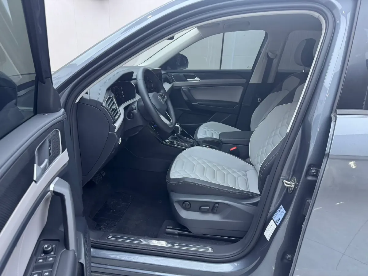 2023 Volkswagen Tayron 1.4T 150HP L4 7DCT,autocango,china used car exporter,china ev exporter,chinese used car exporter,chinese used ev exporter