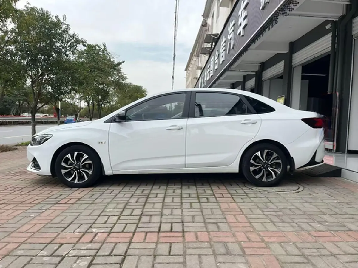 2019 Chevrolet Monza 1.3T 163HP L3 6AT,autocango,china used car exporter,china ev exporter,chinese used car exporter,chinese used ev exporter