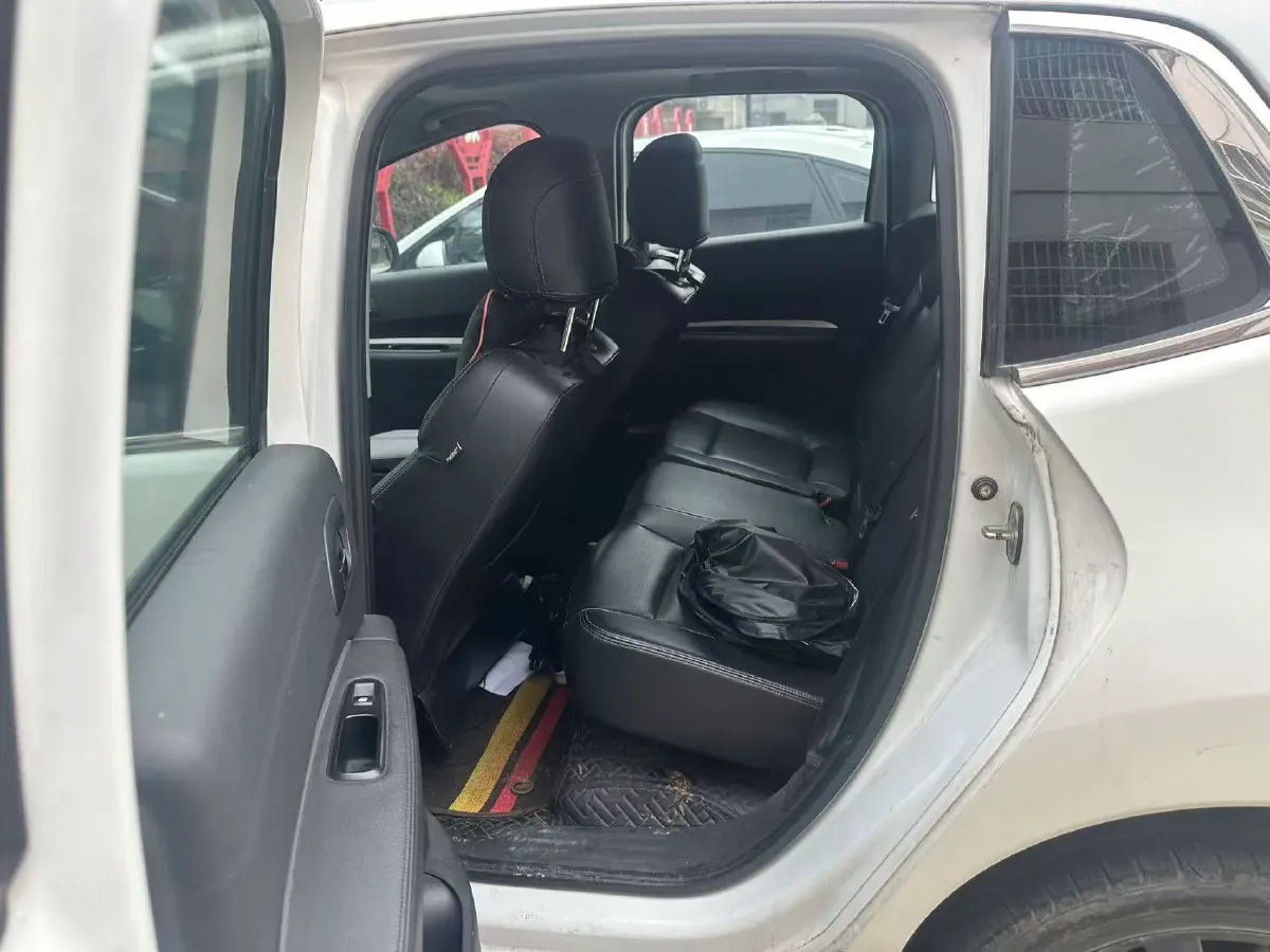 2016 Peugeot 3008 2.0L 147HP L4 6AT,autocango,china used car exporter,china ev exporter,chinese used car exporter,chinese used ev exporter